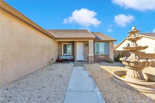 $469,000 | 13242 West Mesa Way, Victorville, CA 92395
