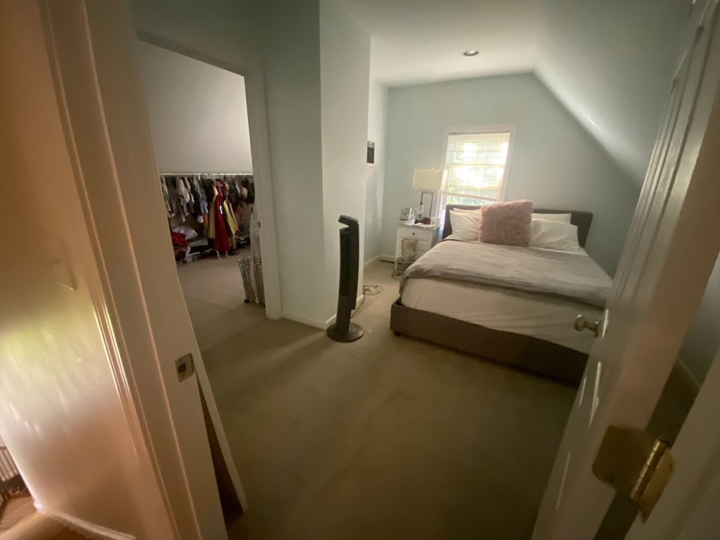 10 Cedar Street Wellesley, MA 02481 - Photo 9 of 10