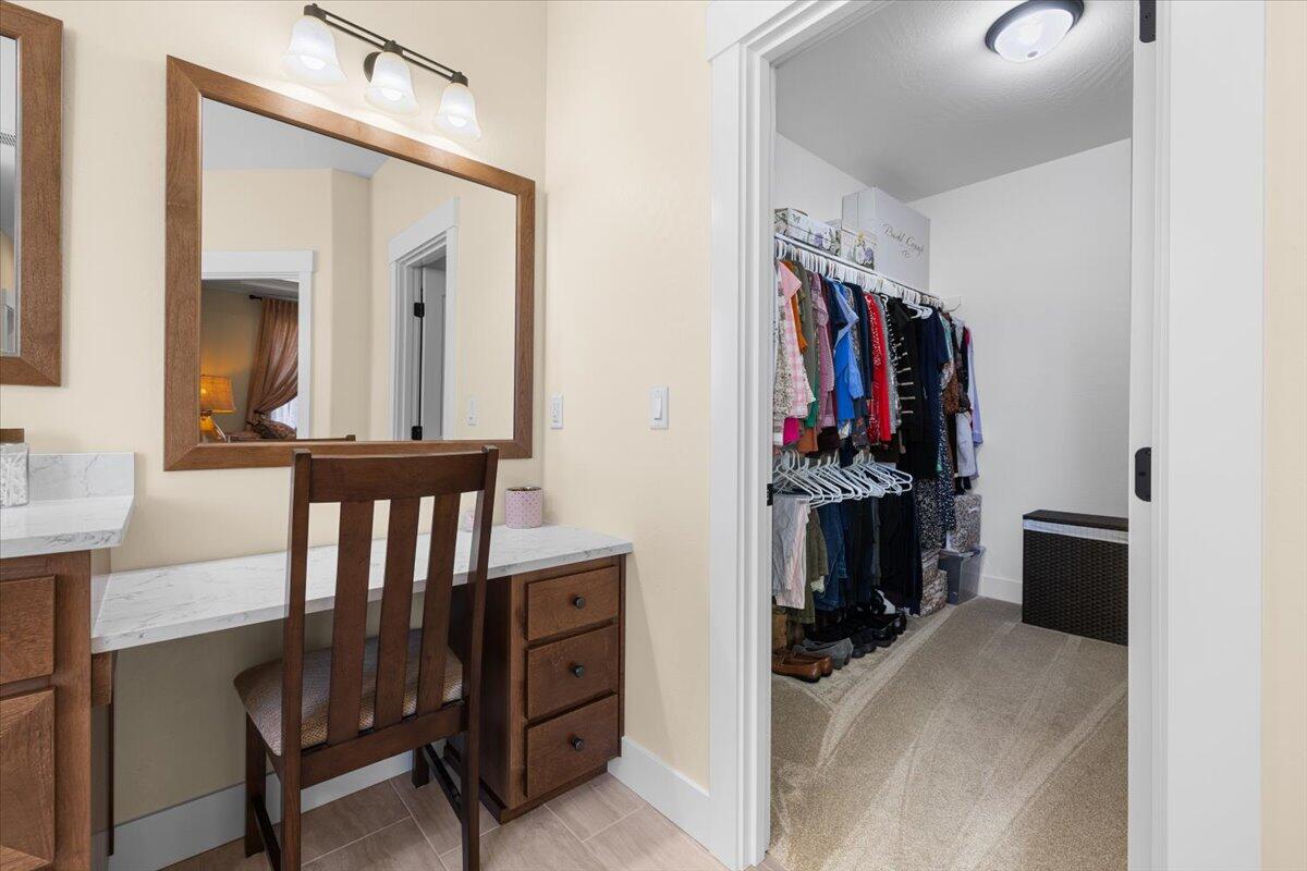 1323 Ellison Loop Merlin, OR 97532 - Photo 12 of 24 Walk in closet with pocket door.