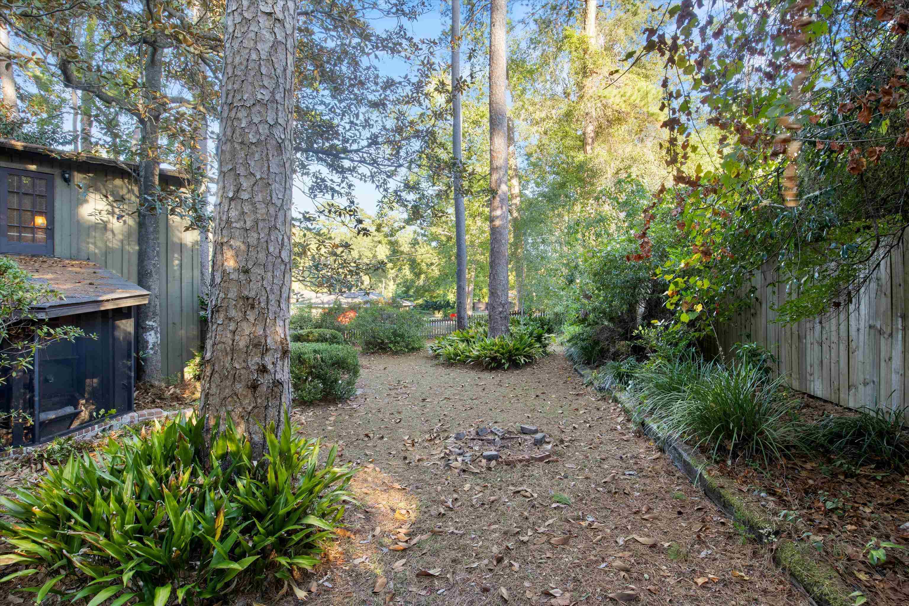 2403 San Pedro Avenue Tallahassee, FL 32304 - Photo 33 of 43