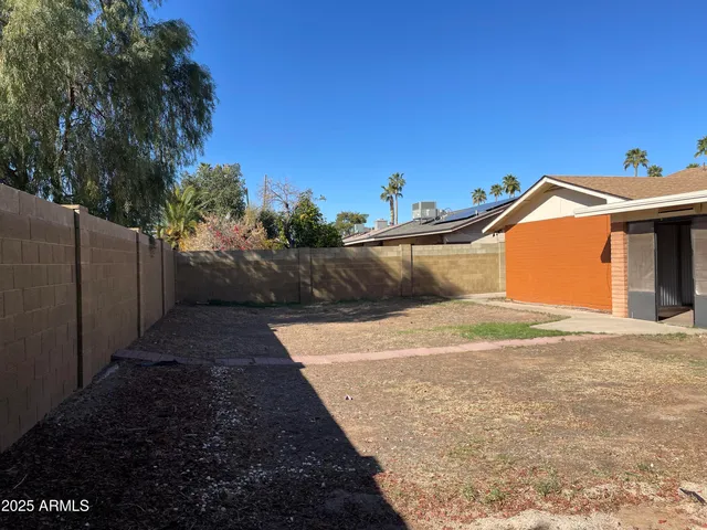 $1,895 | 10014 North 44th Drive, Glendale, AZ 85302