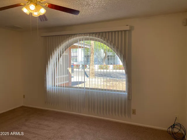 $1,895 | 10014 North 44th Drive, Glendale, AZ 85302