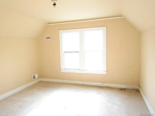 6015 Audubon Road Detroit, MI 48224 - Photo 15 of 36 261-844192-Bedroom 3 (2).JPG