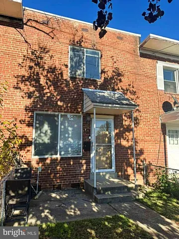 $3,099 | 137 West Reed Avenue, Alexandria, VA 22305