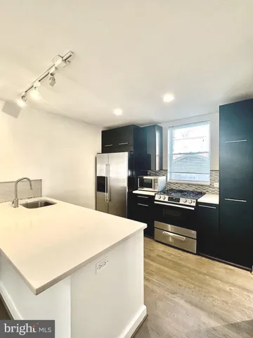 $3,099 | 137 West Reed Avenue, Alexandria, VA 22305