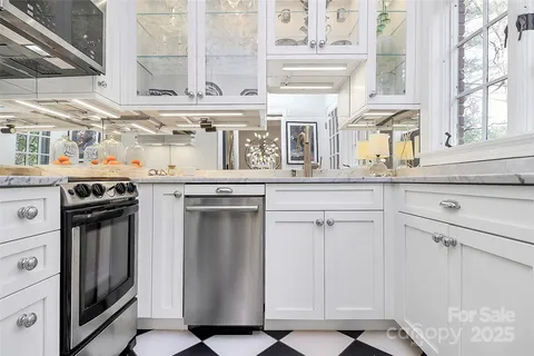 $399,000 | 1817 Jameston Drive, Charlotte, NC 28209