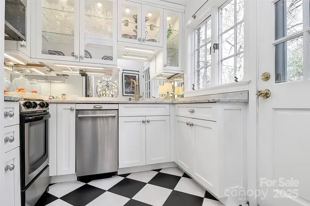 $405,000 | 1817 Jameston Drive, Charlotte, NC 28209