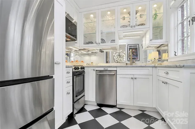 $405,000 | 1817 Jameston Drive, Charlotte, NC 28209