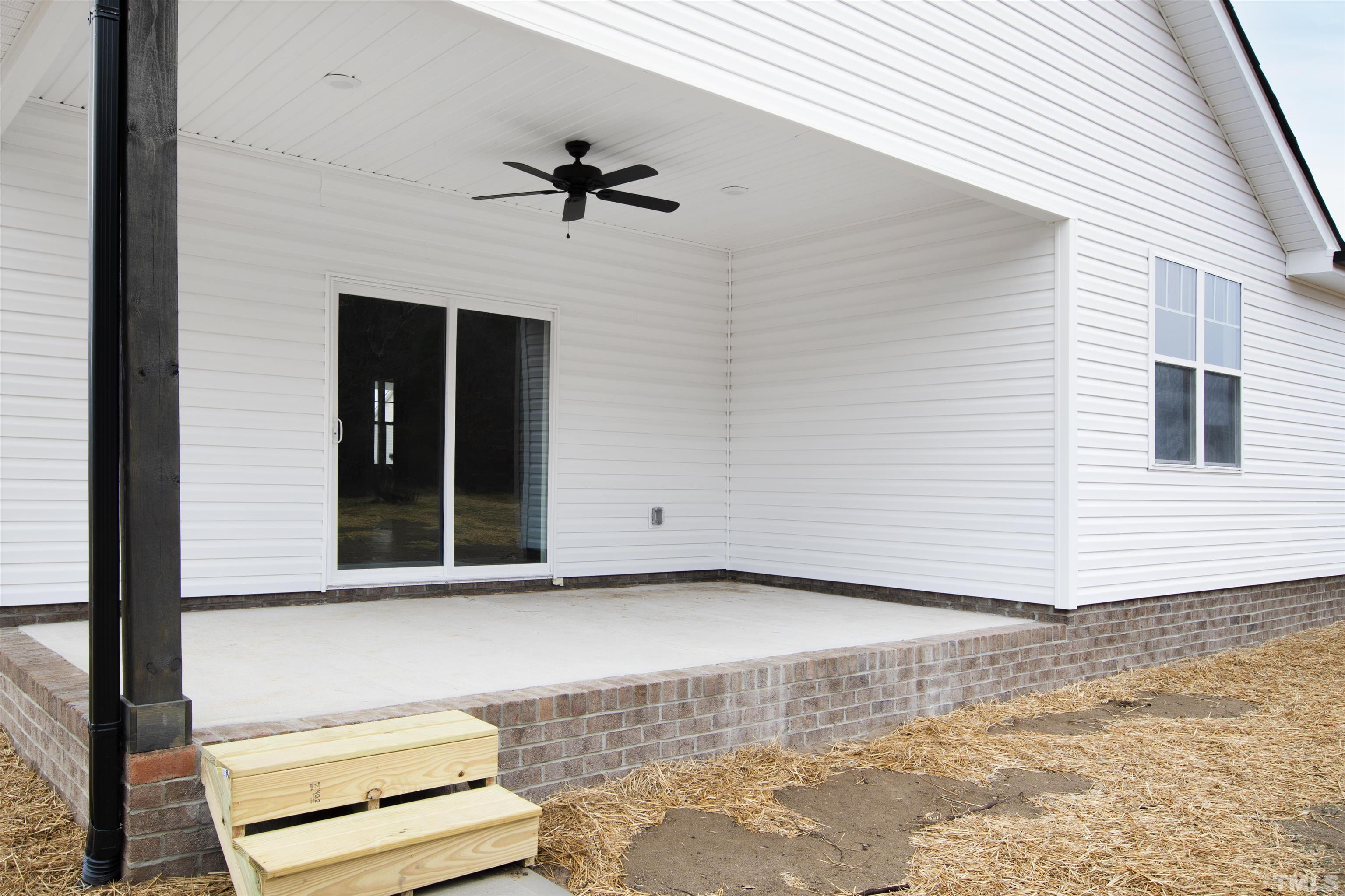 9677 Chapman Road Bailey, NC 27807 - Photo 13 of 31 a view of a entryway of a house