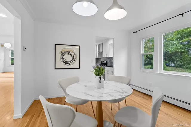 $1,250,000 | 105 Sprague Road, Scarsdale, NY 10583