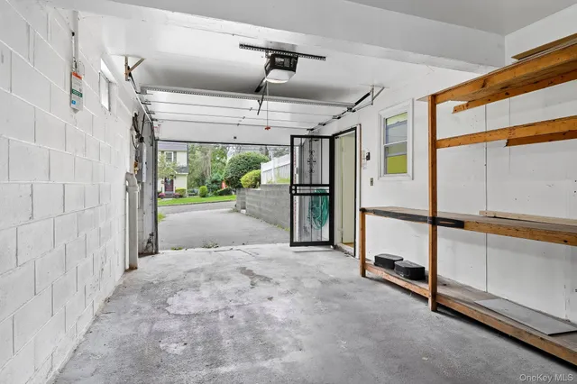 $1,250,000 | 105 Sprague Road, Scarsdale, NY 10583