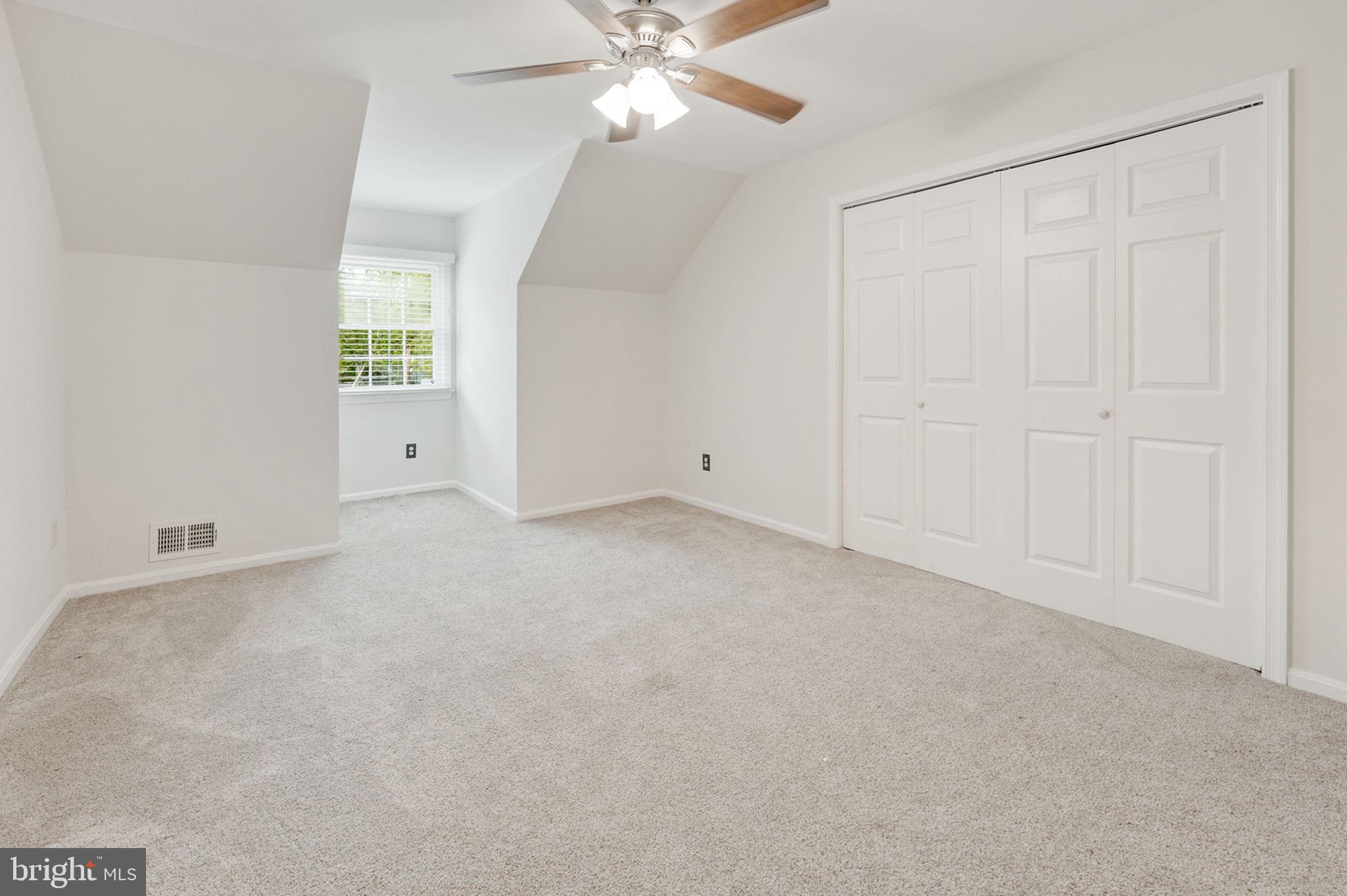 11340 Waples Mill Road Oakton, VA 22124 - Photo 18 of 40