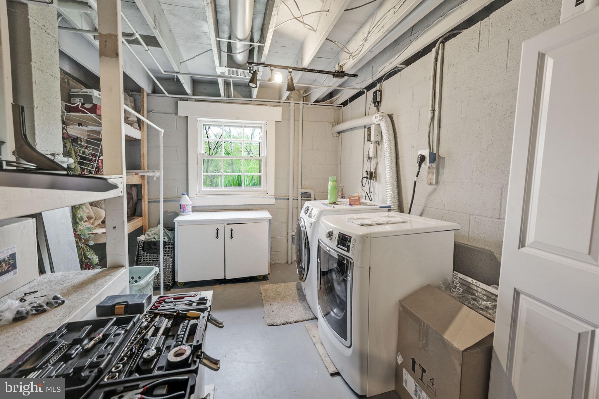 11340 Waples Mill Road Oakton, VA 22124 - Photo 23 of 40