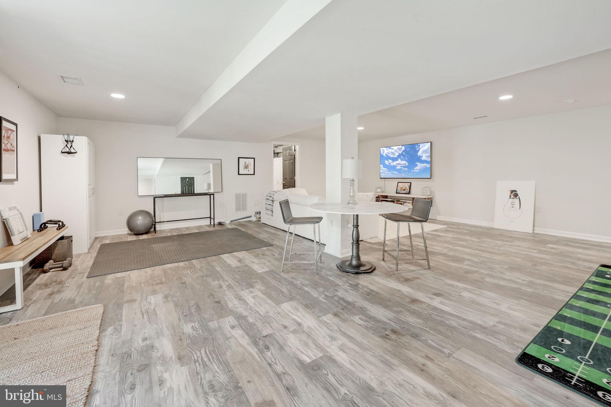 11340 Waples Mill Road Oakton, VA 22124 - Photo 25 of 40