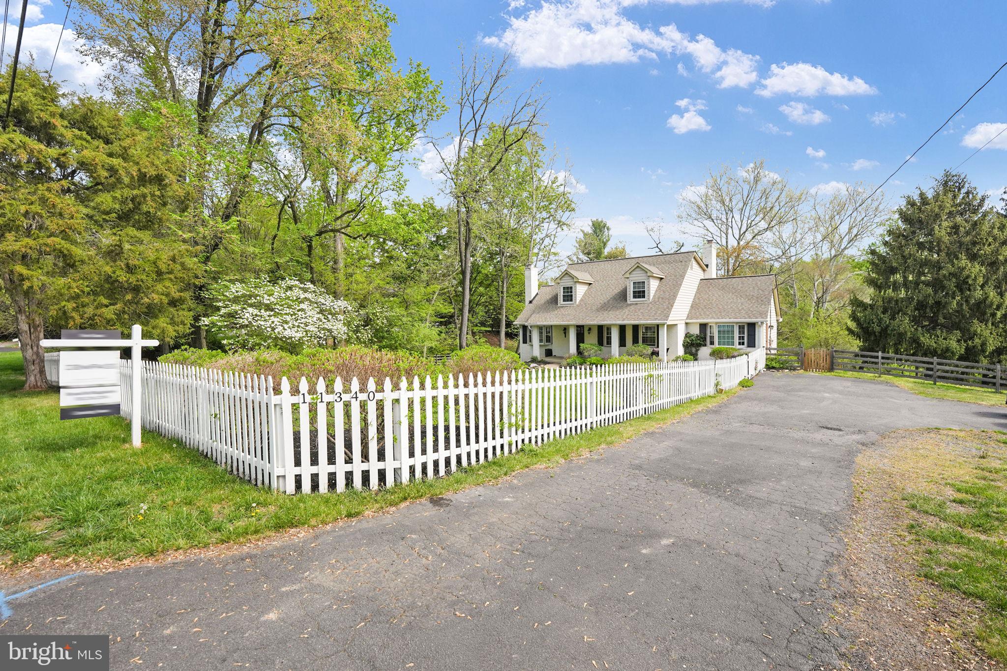 11340 Waples Mill Road Oakton, VA 22124 - Photo 3 of 40