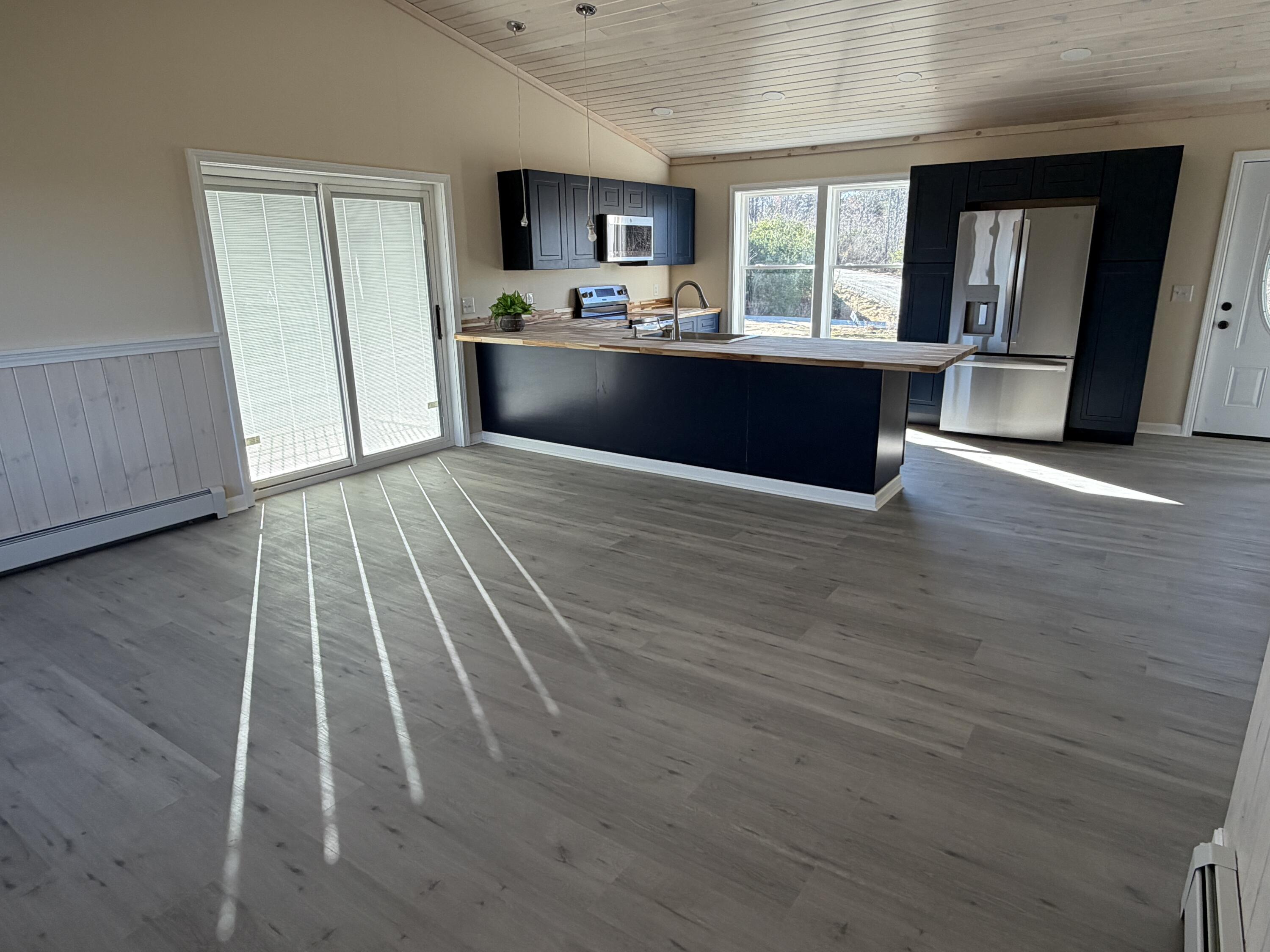 8 Penny Lane York, ME 03909 - Photo 4 of 37 IMG_0893