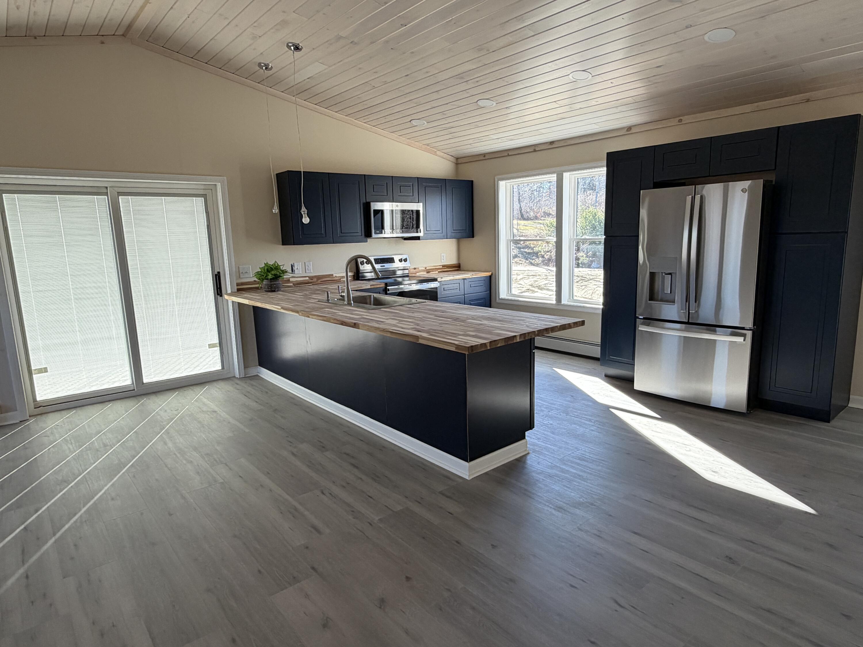 8 Penny Lane York, ME 03909 - Photo 8 of 37 IMG_0899