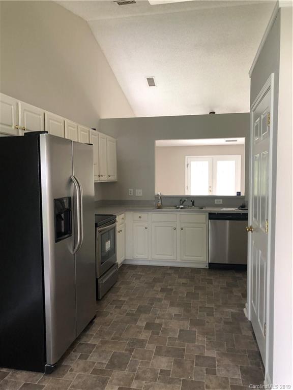 2000 Summit Ridge Lane Kannapolis, NC 28083 - Photo 2 of 9 Gallery Image 2