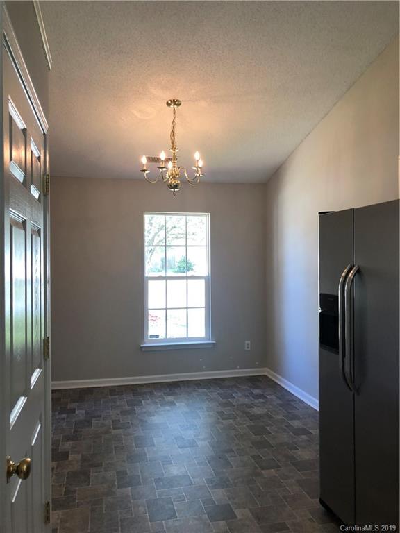 2000 Summit Ridge Lane Kannapolis, NC 28083 - Photo 3 of 9 Gallery Image 3