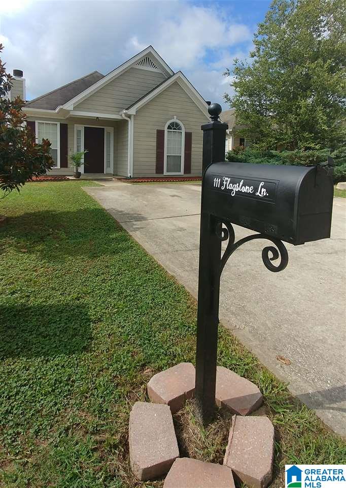 111 Flagstone Lane Calera, AL 35040 - Photo 2 of 22