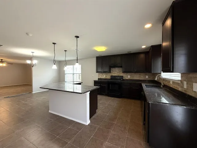 $2,225 | 1517 Quails Nest Drive, Fort Worth, TX 76177