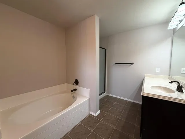 $2,225 | 1517 Quails Nest Drive, Fort Worth, TX 76177