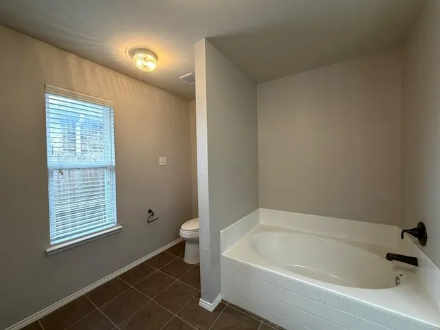 $2,225 | 1517 Quails Nest Drive, Fort Worth, TX 76177