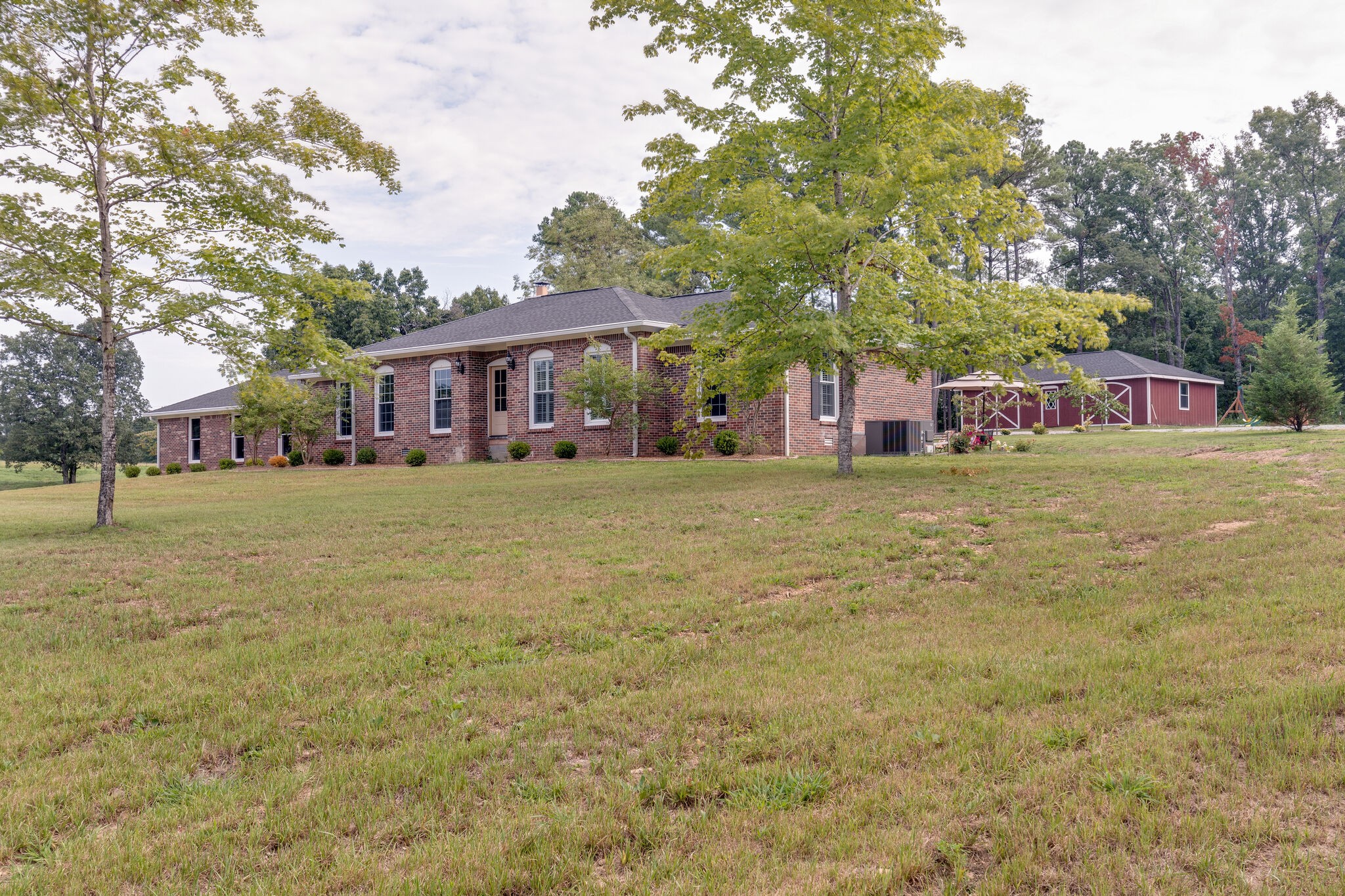 1415 Buffalo Road Hohenwald, TN 38462 - Photo 4 of 50 Gallery Image 4