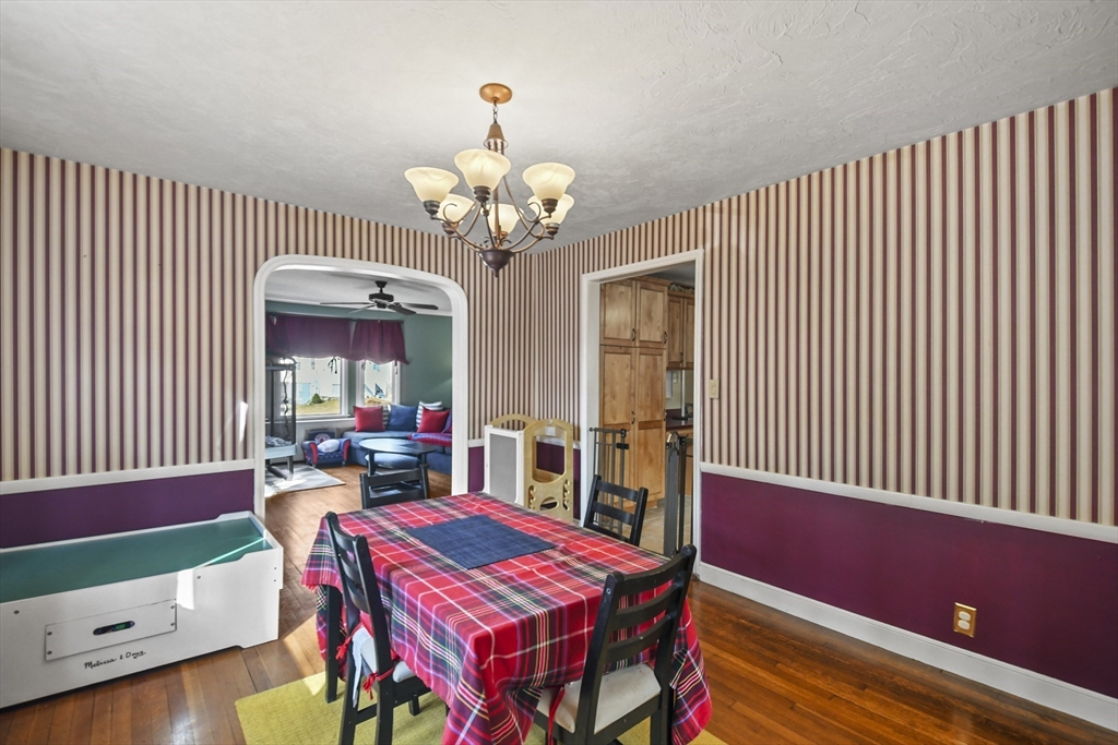 162 June Street Worcester, MA 01602 - Photo 8 of 31 Gallery Image 8