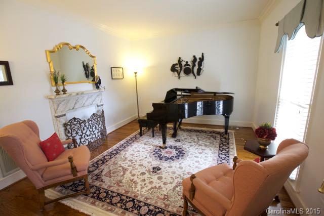 3401 Plantation Road Charlotte, NC 28270 - Photo 3 of 24 Gallery Image 3