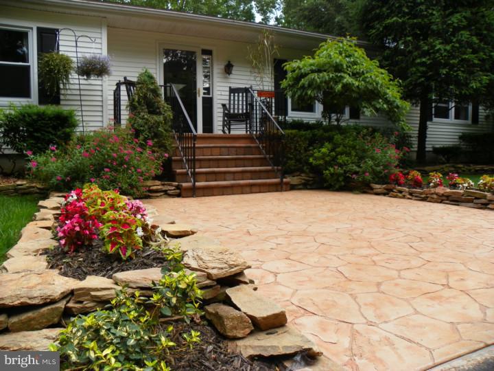 986 Lincoln Road Mullica Hill, NJ 08062 - Photo 1 of 24 Exterior Front