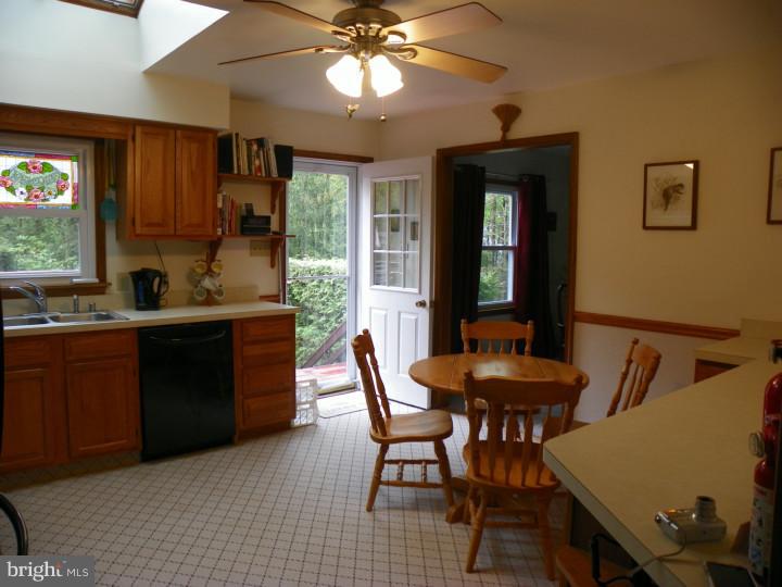 986 Lincoln Road Mullica Hill, NJ 08062 - Photo 7 of 24 Kitchen
