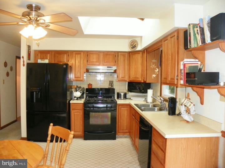 986 Lincoln Road Mullica Hill, NJ 08062 - Photo 8 of 24 Kitchen
