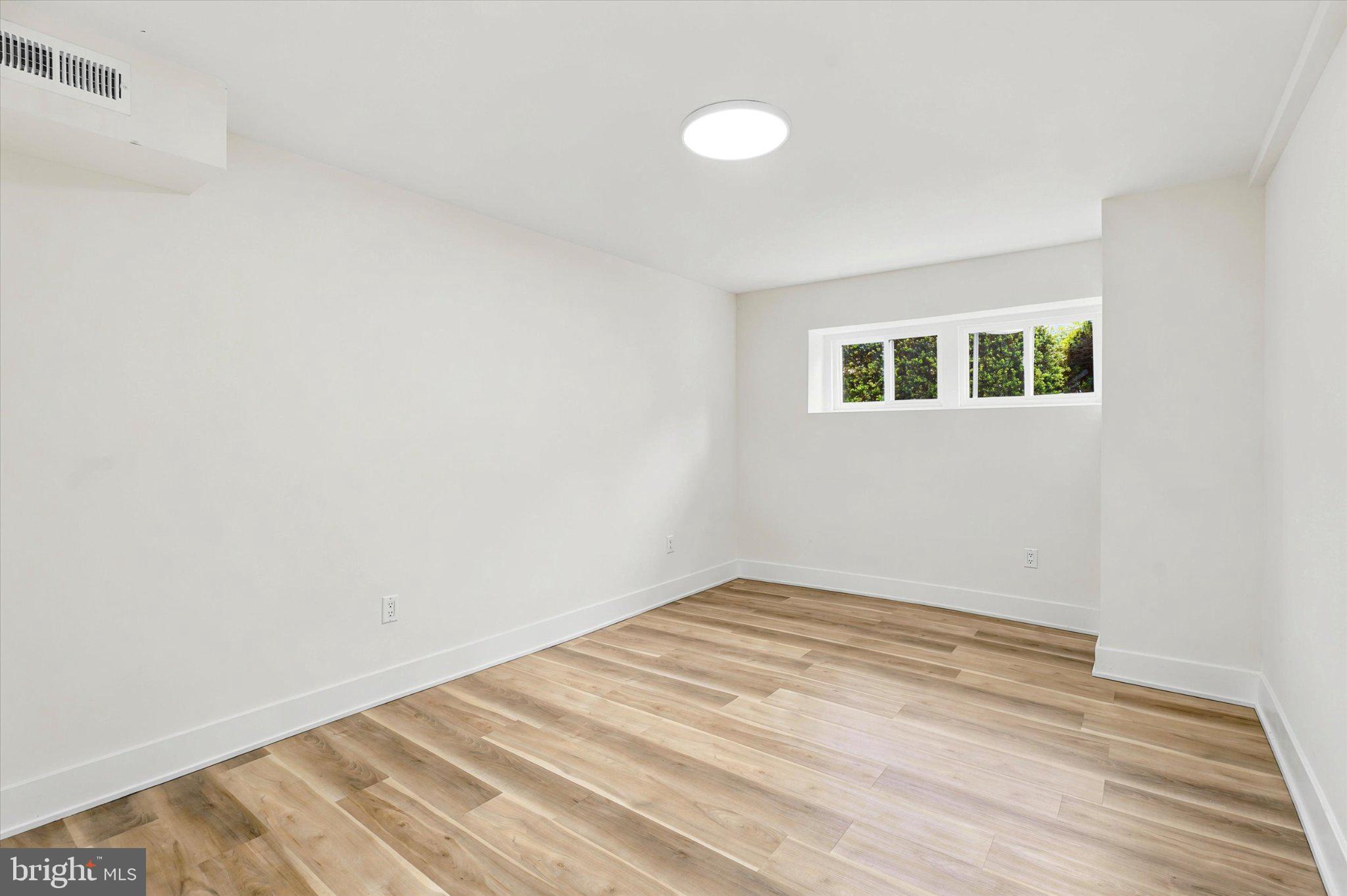 1919 Cobden Road Glenside, PA 19038 - Photo 24 of 35 Bright and airy blank canvas space.