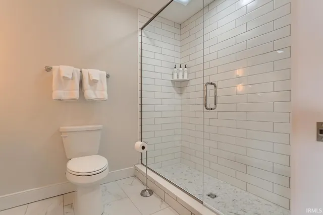 $3,200 | 110 East Water Street, Unit 1, Newburgh, IN 47630