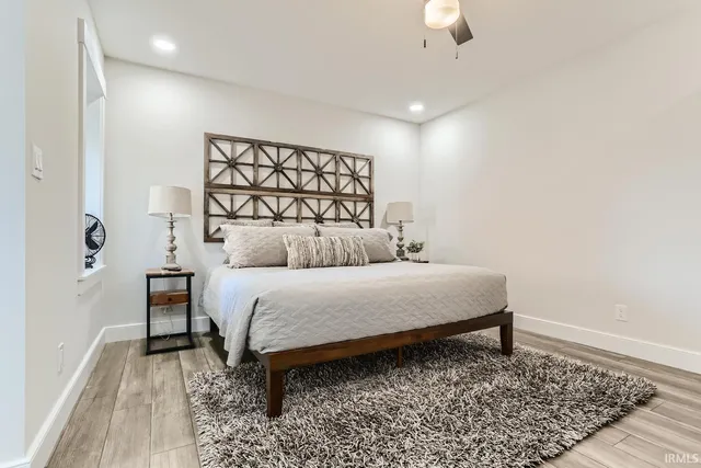 $3,200 | 110 East Water Street, Unit 1, Newburgh, IN 47630