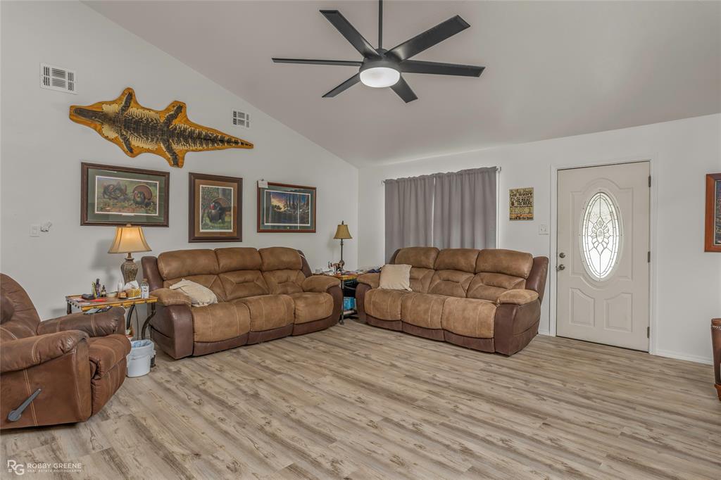126 Oscar Kilpatrick Road Gibsland, LA 71028 - Photo 10 of 40