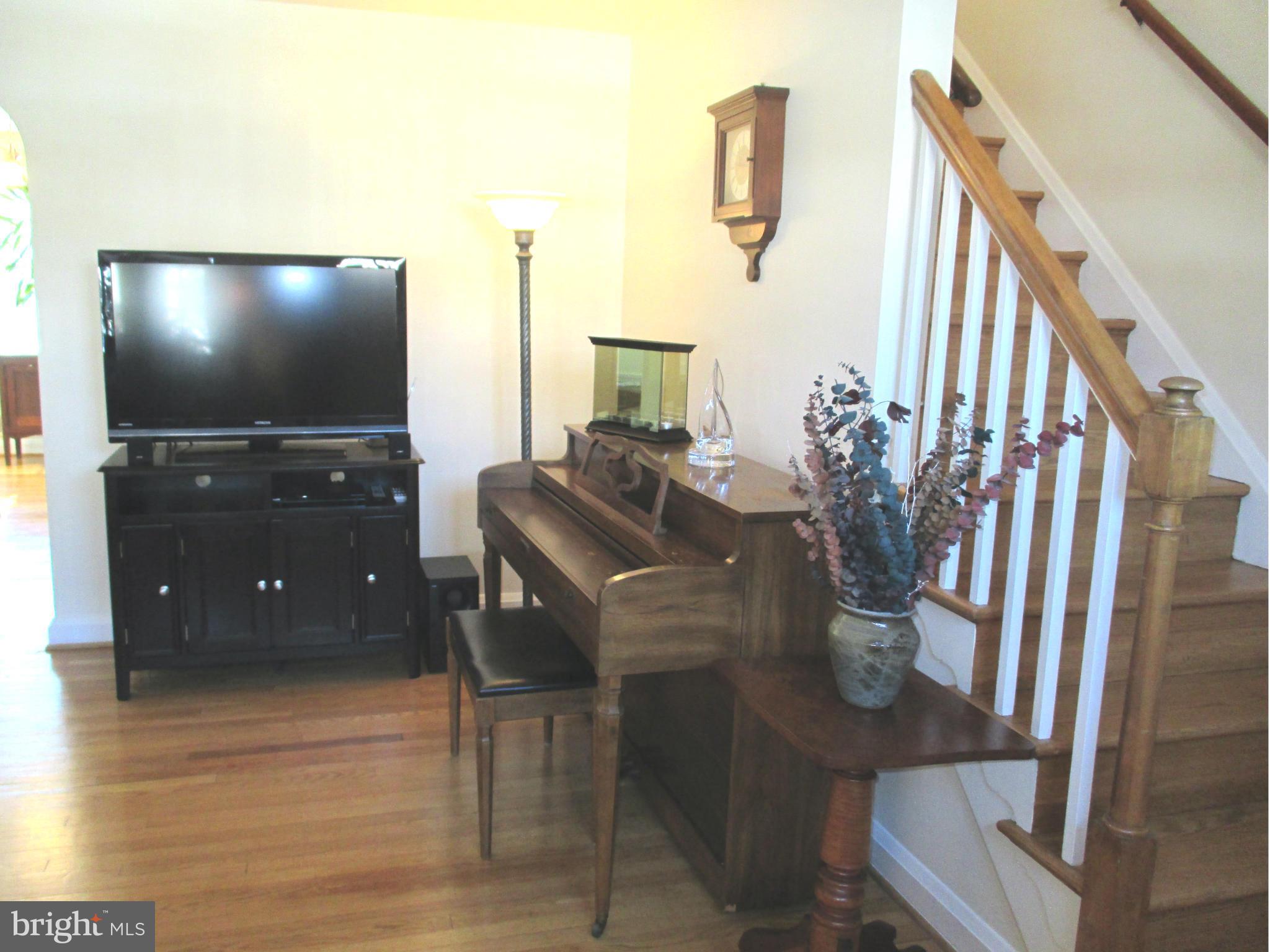211 Brandon Road Baltimore, MD 21212 - Photo 2 of 30 BRIGHT LR W PRETTY FLOORS; PERFECT PIANO CAN STAY!