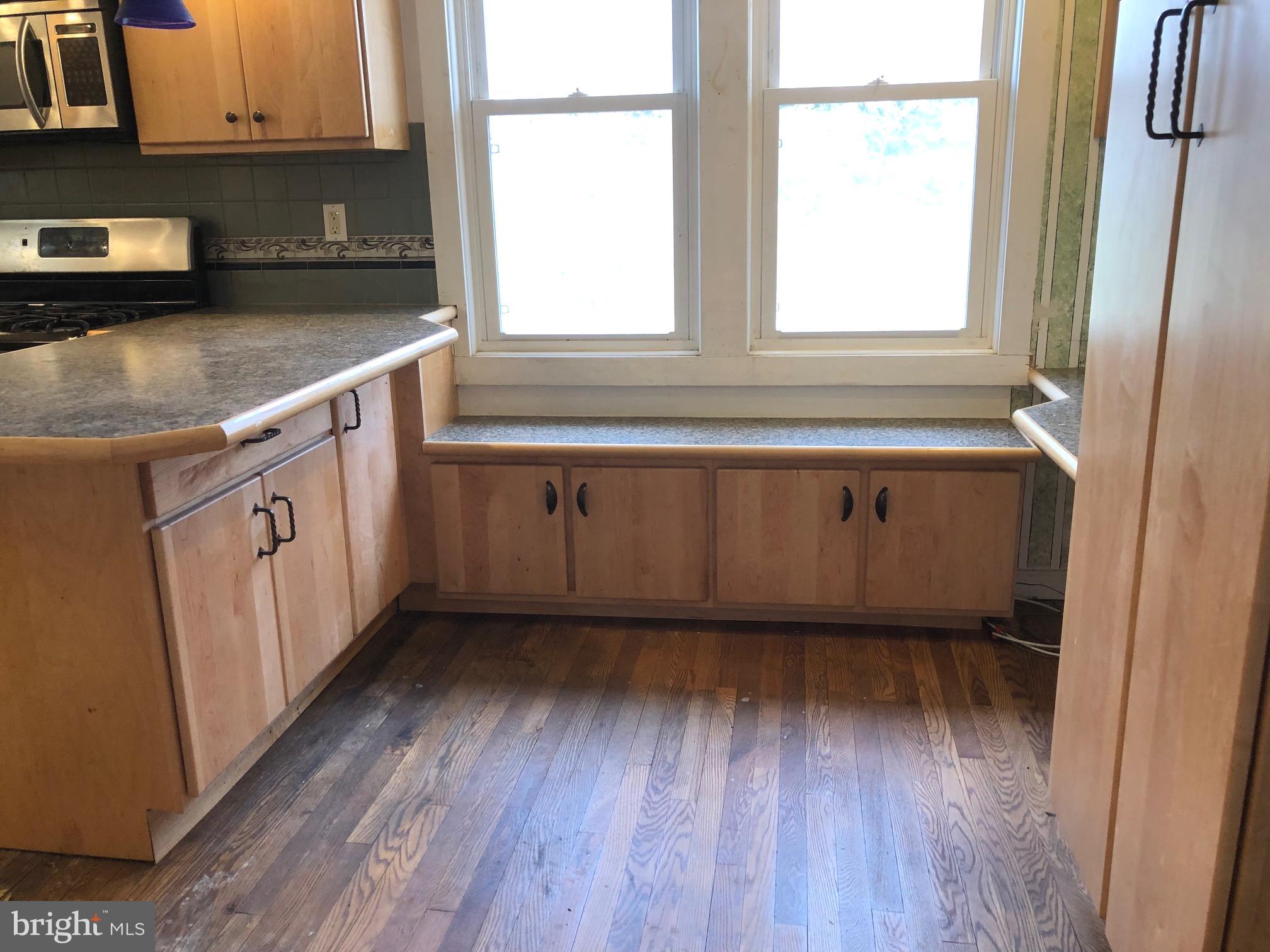 33 Pocahontas Road Somerdale, NJ 08083 - Photo 11 of 25 Kitchen
