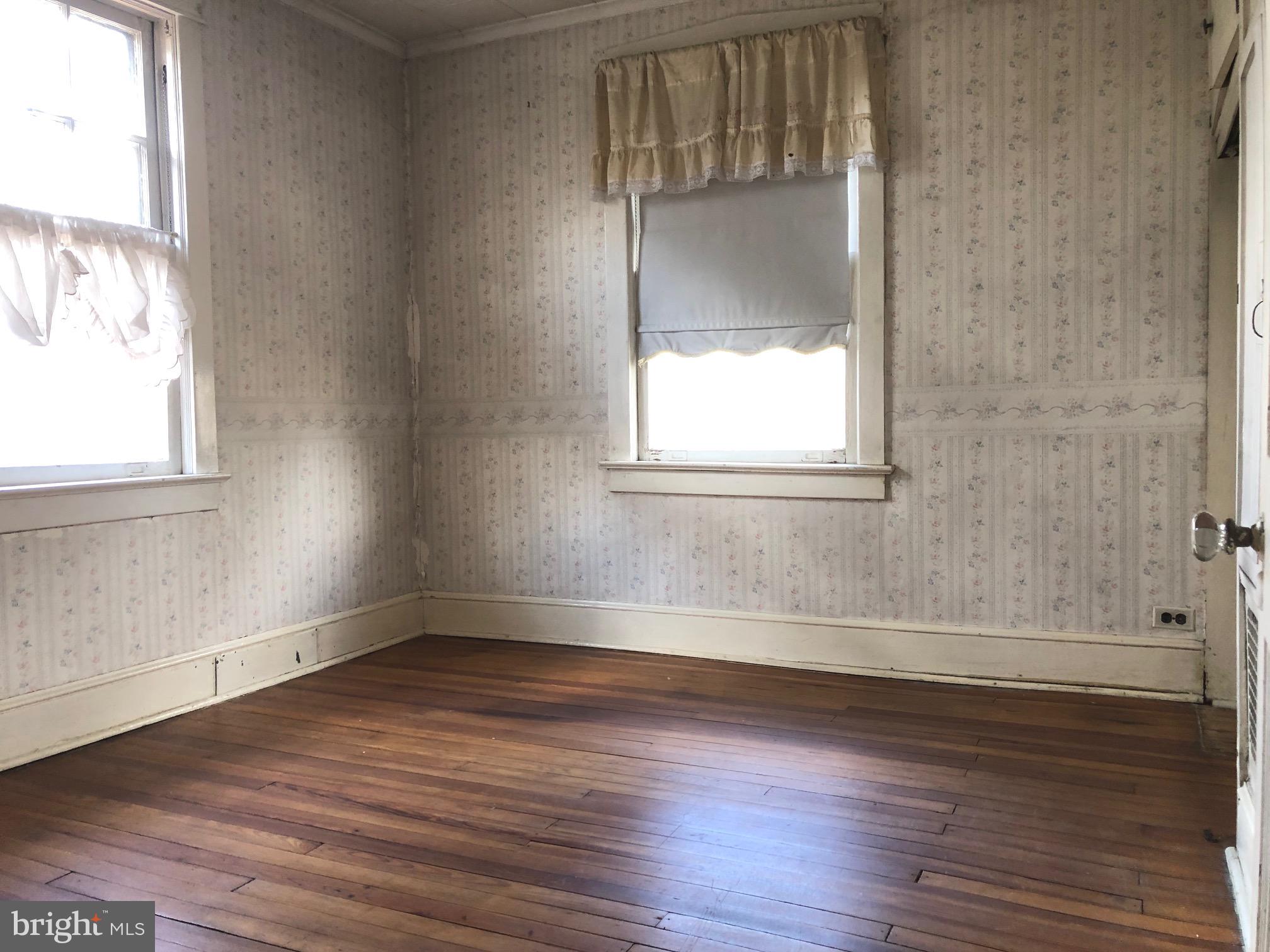 33 Pocahontas Road Somerdale, NJ 08083 - Photo 17 of 25 Bedroom 3