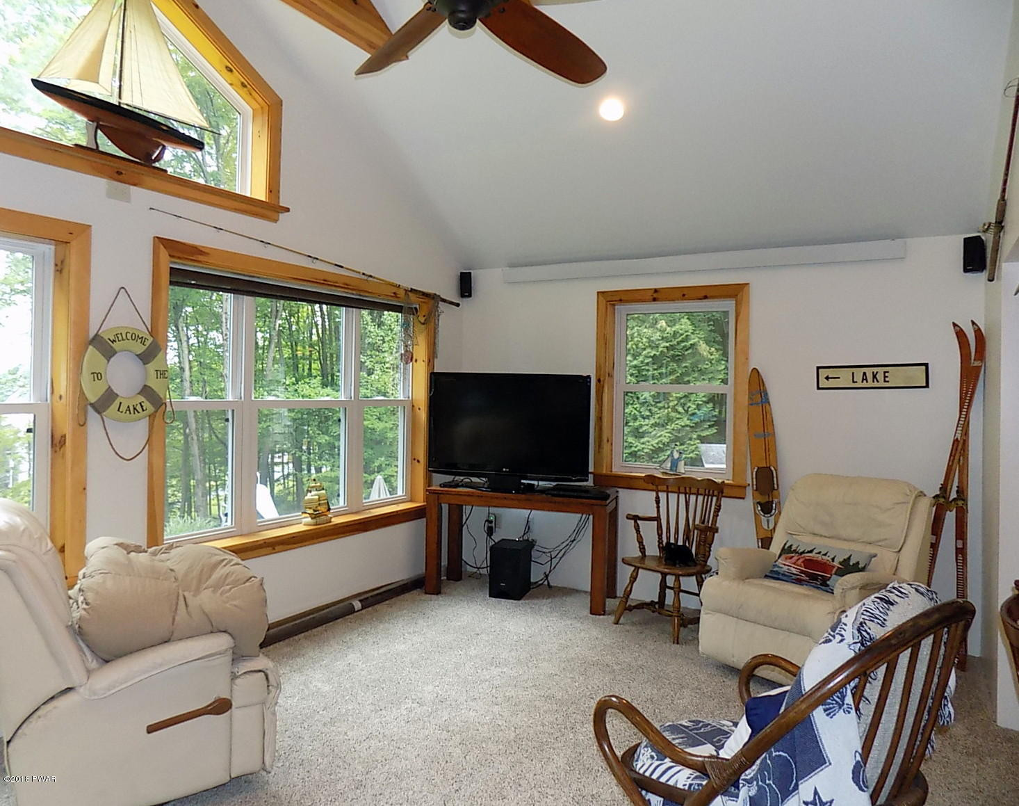 135 Lacawac Road Lake Ariel, PA 18436 - Photo 5 of 46