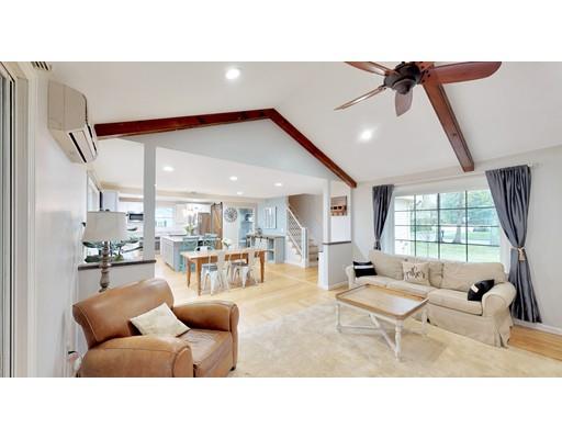 1069 Frank Smith Road Longmeadow, MA 01106 - Photo 8 of 30
