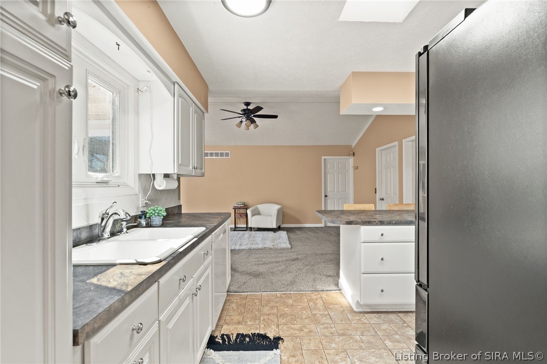 528 Drawbrook Circle New Albany, IN 47150 - Photo 11 of 49