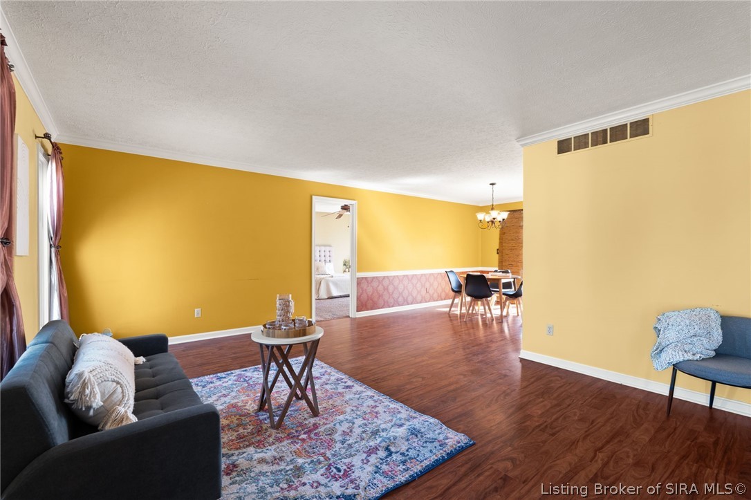 528 Drawbrook Circle New Albany, IN 47150 - Photo 6 of 49