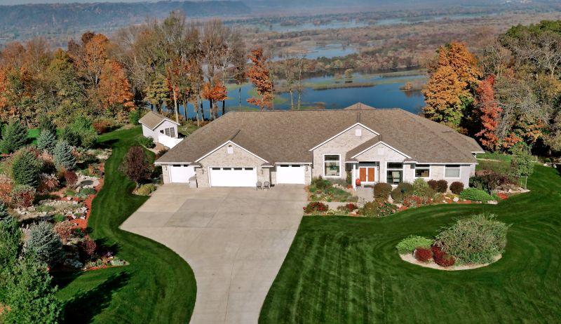 W1200 Sunset Point Court