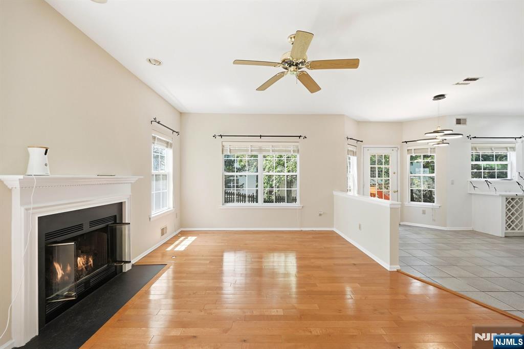 19 Colmart Way Bridgewater, NJ 08807 - Photo 16 of 44