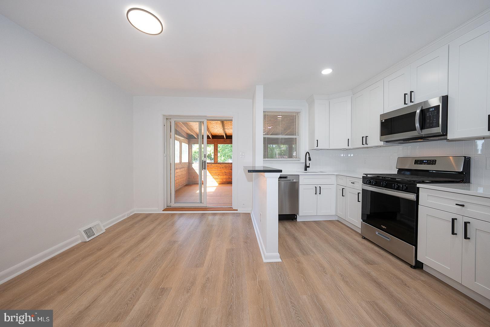 8602 Rugby Street Philadelphia, PA 19150 - Photo 9 of 22