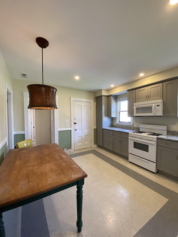 18 Haverford Street, Unit 3 Boston, MA 02130 - Photo 39 of 42