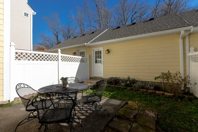 $340,000 | 8662 Gauphin Place, Nashville, TN 37211