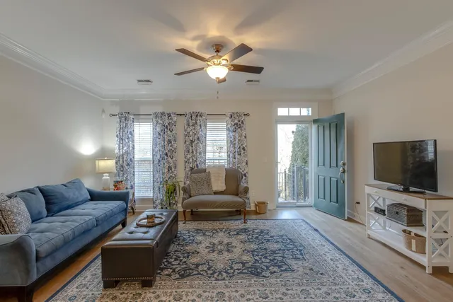 $340,000 | 8662 Gauphin Place, Nashville, TN 37211